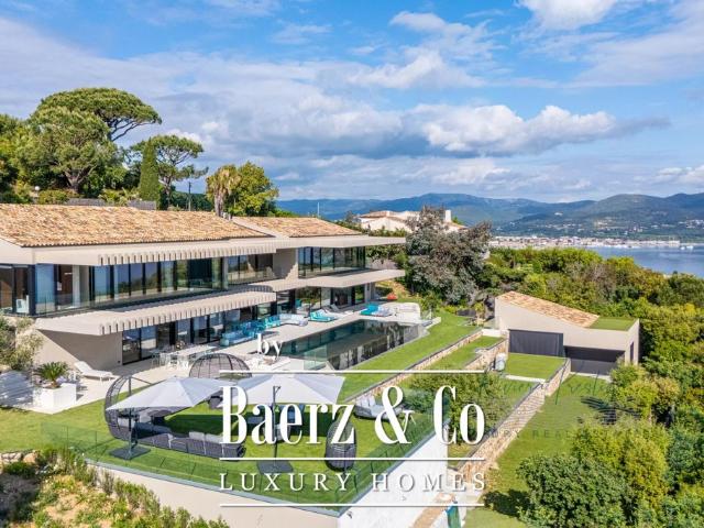 Villa de luxe de 10 pièces en vente 83990, Saint Tropez, Provence Alpes Côte d'Azur