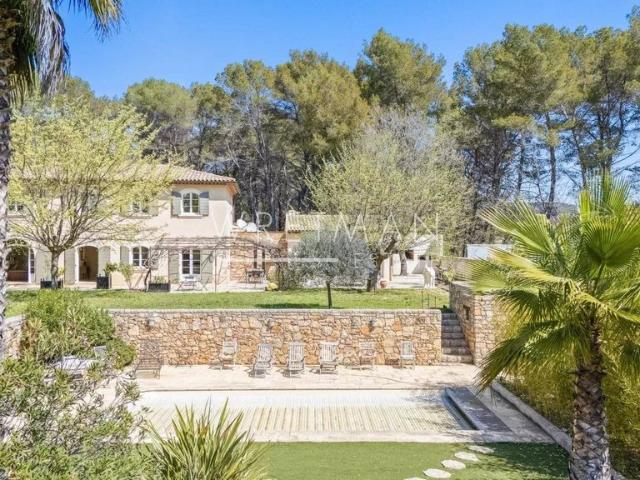 Villa de luxe de 10 pièces en vente Trans en Provence, Provence Alpes Côte d'Azur