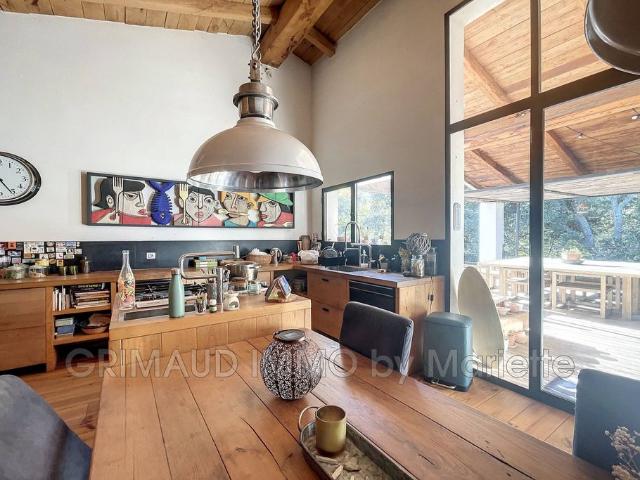 Villa de luxe de 10 pièces en vente La Môle, France