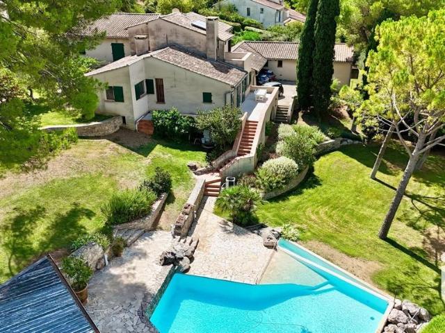 Villa de luxe de 10 pièces en vente Nîmes, France