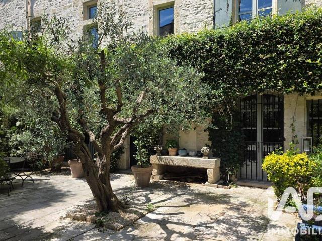 Villa de luxe de 11 pièces en vente Tarascon, Provence Alpes Côte d'Azur