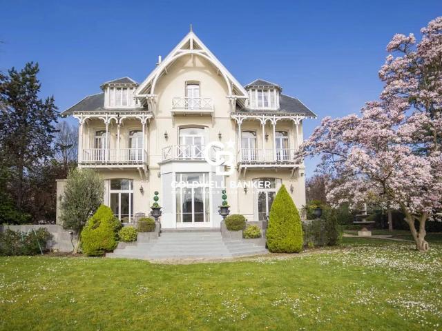 Villa de 11 pièces de luxe en vente Croissy sur Seine, Île de France