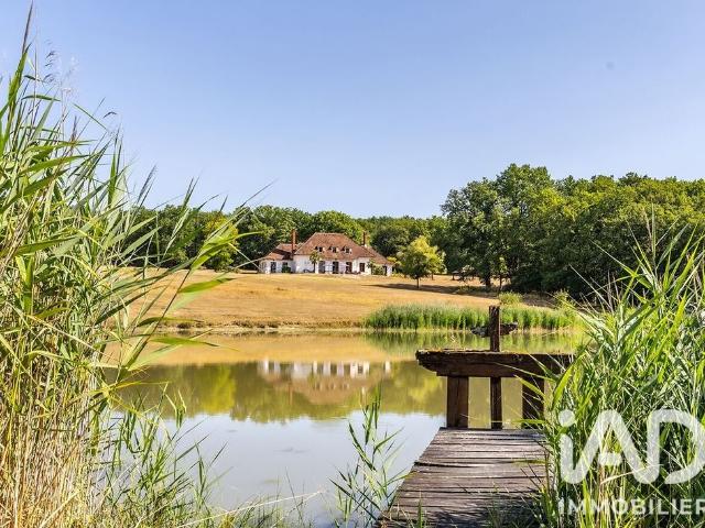 Villa de luxe de 11 pièces en vente La Ferté Saint Cyr, France