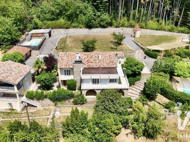 Villa de luxe de 11 pièces en vente Meyras, Auvergne Rhône Alpes