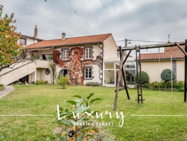 Villa de luxe de 11 pièces en vente Pont du Château, Auvergne Rhône Alpes