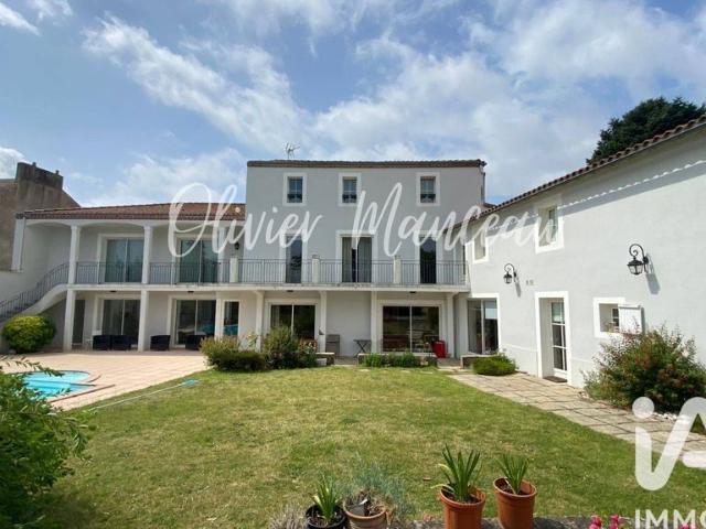 Villa de luxe de 12 pièces en vente Les Herbiers, Pays de la Loire