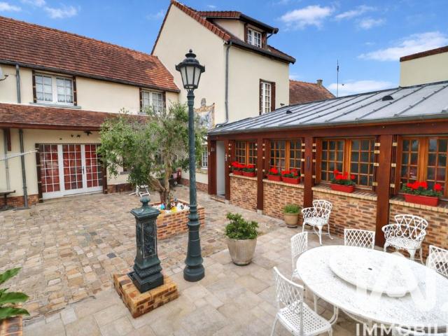 Villa de luxe de 12 pièces en vente Saint Germain sur Morin, France