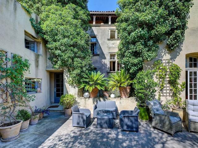 Villa de luxe de 13 pièces en vente Aix en Provence, Provence Alpes Côte d'Azur