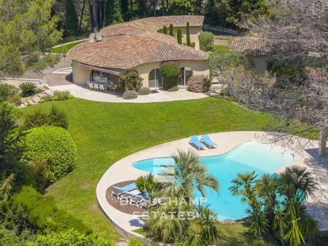 Villa de luxe de 13 pièces en vente Mouans Sartoux, France