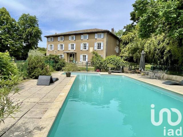 Villa de luxe de 13 pièces en vente Pact, Auvergne Rhône Alpes