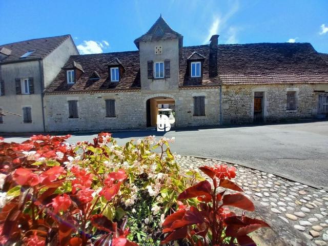 Villa de luxe de 24 chambres en vente Payrac, Occitanie