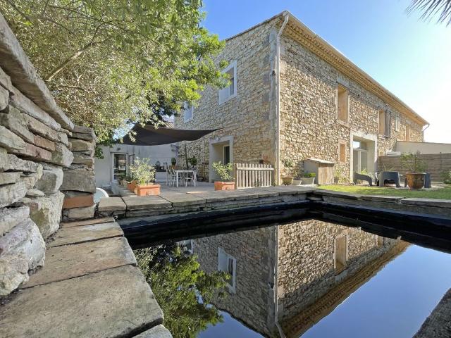 Villa de luxe de 25 pièces en vente Nîmes, France