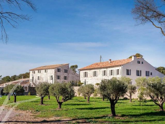 Villa de luxe de 20 pièces en vente Sainte Maxime, Provence Alpes Côte d'Azur