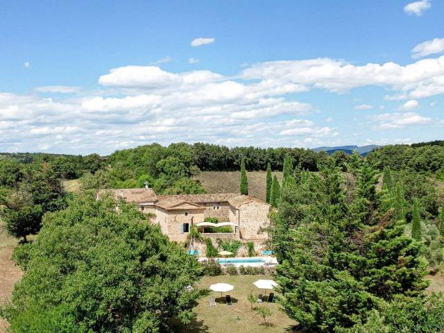 Villa de luxe de 22 pièces en vente Uzès, Occitanie