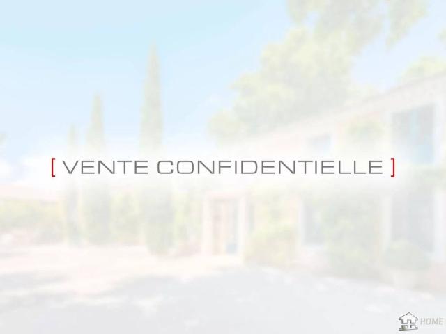 Villa de luxe de 36 pièces en vente Le Thor, Provence Alpes Côte d'Azur