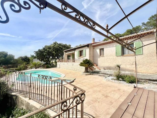 Villa de luxe de 3 pièces en vente Rocbaron, France