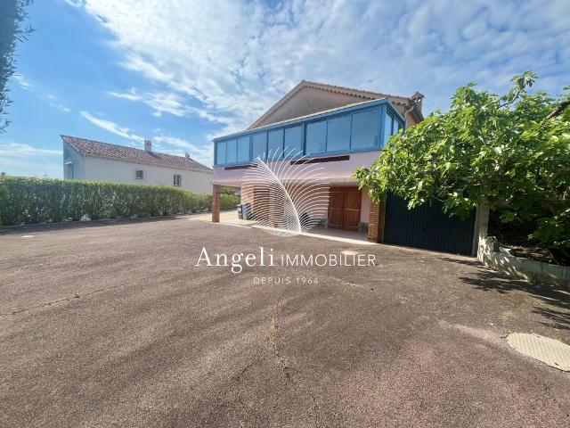 Villa de luxe de 3 pièces en vente Saint Aygulf, Provence Alpes Côte d'Azur