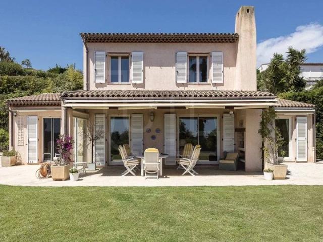 Villa de luxe de 3 pièces en vente Villeneuve Loubet, Provence Alpes Côte d'Azur