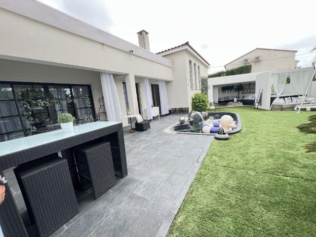 Villa de luxe de 4 chambres en vente Agde, Occitanie