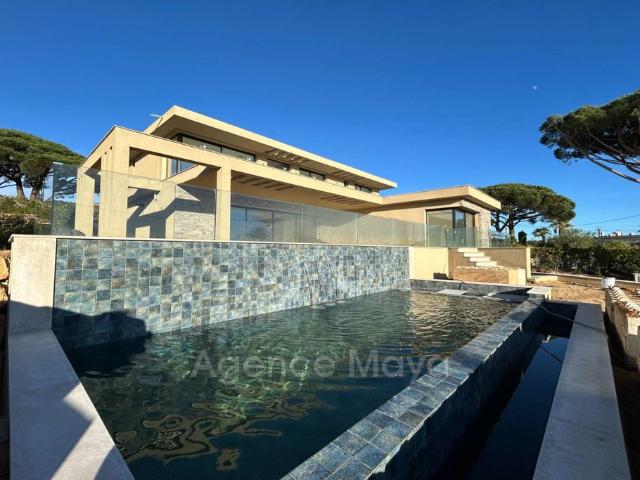Villa de luxe de 4 chambres en vente Sainte Maxime, Provence Alpes Côte d'Azur
