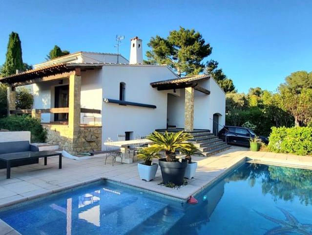 Villa de luxe de 4 chambres en vente Sanary sur Mer, France