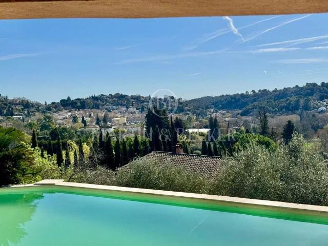 Villa de luxe de 4 chambres en vente Valbonne, Provence Alpes Côte d'Azur