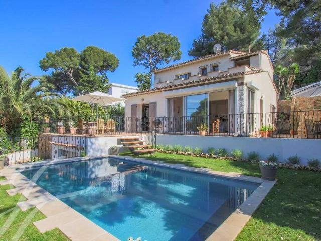 Villa de luxe de 4 pièces en location Antibes, Provence Alpes Côte d'Azur