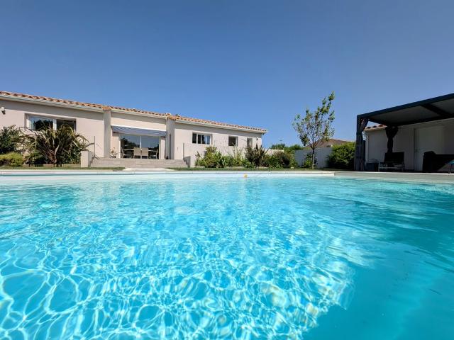 Villa de luxe de 4 pièces en vente Narbonne, France