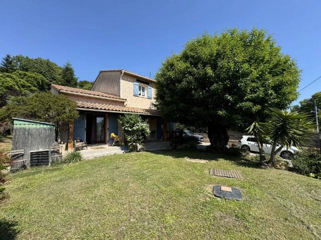 Villa de luxe de 4 pièces en vente Berre les Alpes, Provence Alpes Côte d'Azur