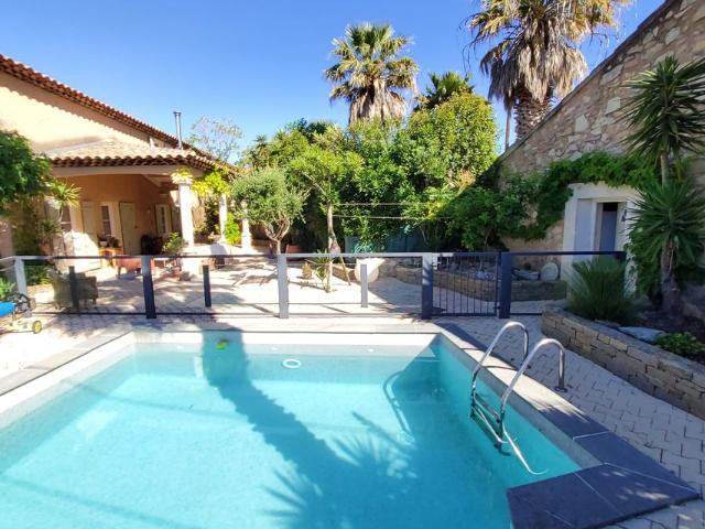 Villa de luxe de 4 pièces en vente Cuers, Provence Alpes Côte d'Azur
