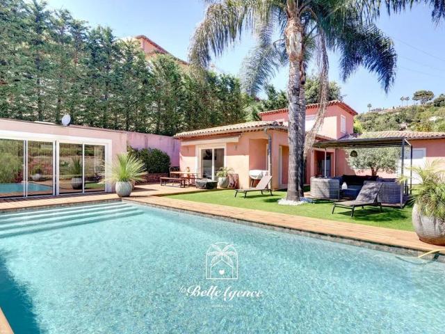 Villa de luxe de 4 pièces en vente Cagnes sur Mer, France