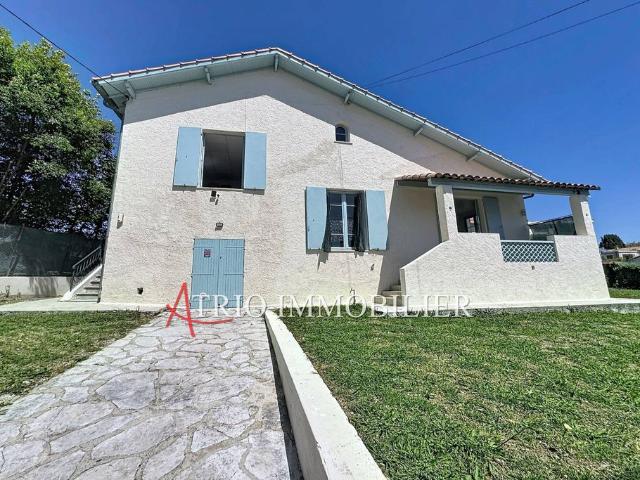 Villa de luxe de 4 pièces en vente Cagnes sur Mer, Provence Alpes Côte d'Azur