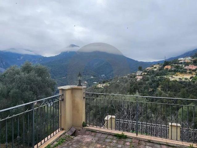 Villa de luxe de 4 pièces en vente Menton, Provence Alpes Côte d'Azur