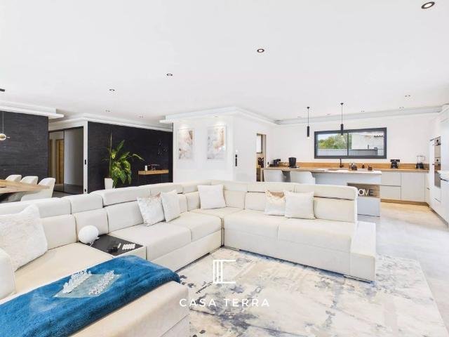 Villa de luxe de 4 pièces en vente Figari, Corse