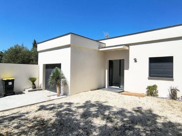 Villa de luxe de 4 pièces en vente Garons, Occitanie