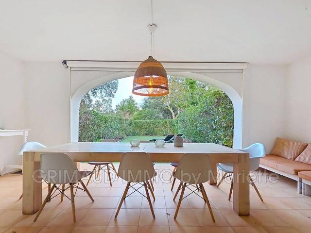Villa de luxe de 4 pièces en vente Grimaud, Provence Alpes Côte d'Azur