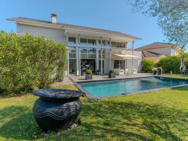 Villa de 4 pièces de luxe en vente Idron, France
