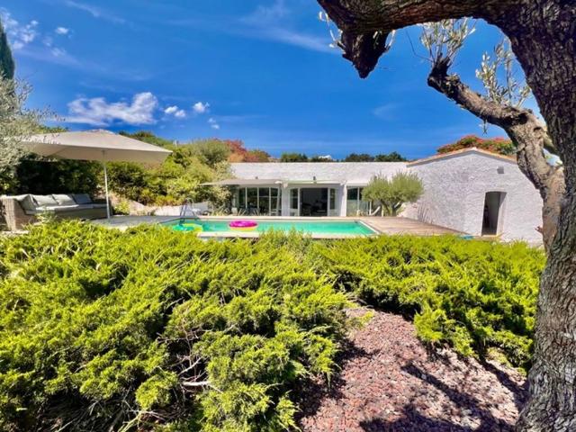 Villa de luxe de 4 pièces en vente Les Issambres, France