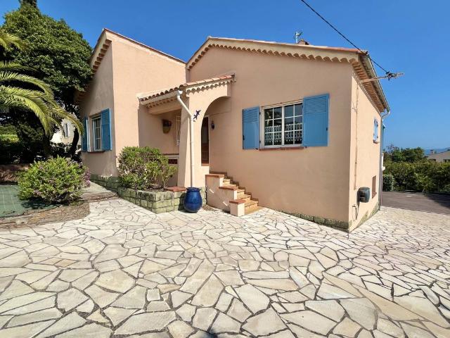 Villa de luxe de 4 pièces en vente Saint Aygulf, France
