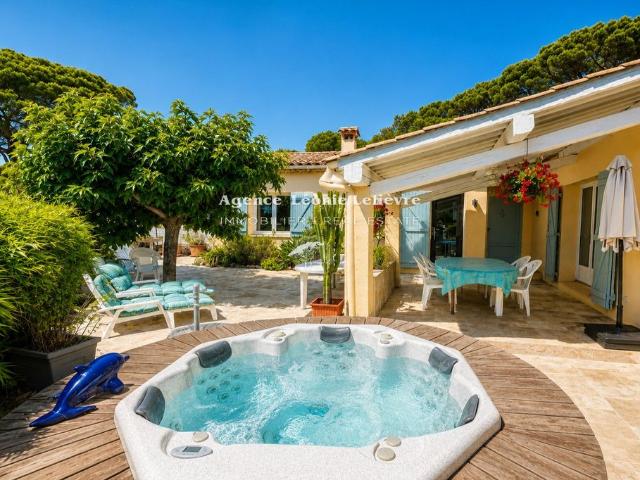 Villa de luxe de 4 pièces en vente Sainte Maxime, Provence Alpes Côte d'Azur