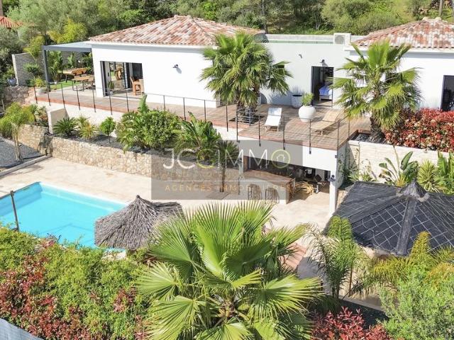 Villa de luxe de 4 pièces en vente Solliès Pont, France
