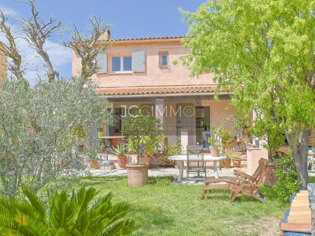 Villa de luxe en vente Solliès Toucas, France