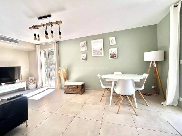 Villa de luxe de 4 pièces en vente Villeneuve Loubet, Provence Alpes Côte d'Azur