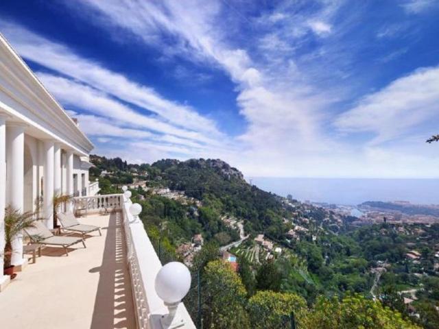 Villa de luxe de 5 chambres en vente La Turbie, France