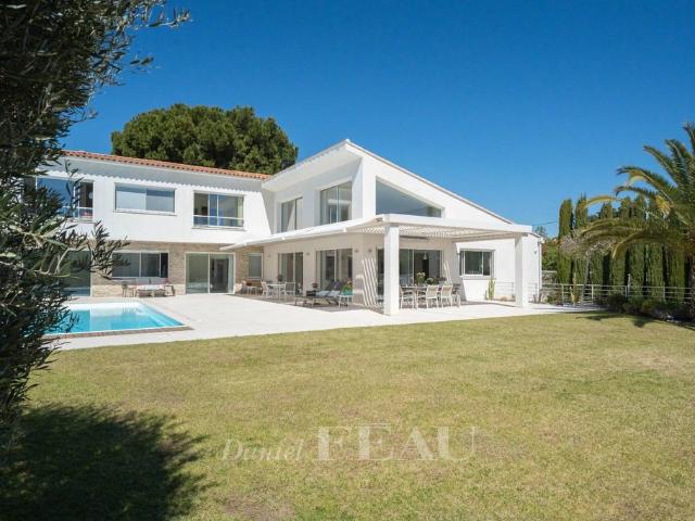 Villa de luxe de 5 chambres en vente Saint Cyr sur Mer, France