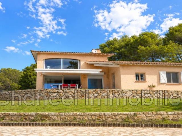 Villa de luxe de 5 pièces en location Antibes, France