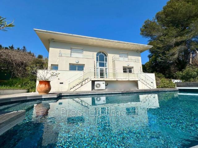 Villa de luxe de 5 pièces en location Le Cannet, France