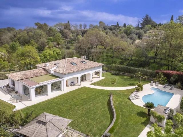 Villa de luxe de 5 pièces en vente Opio, Provence Alpes Côte d'Azur