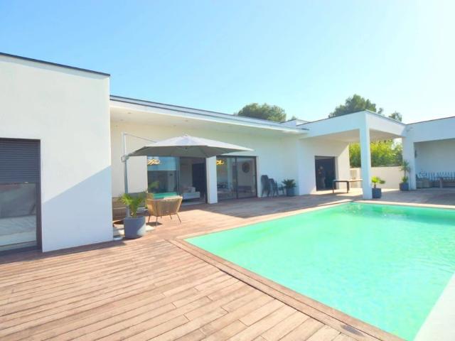 Villa de luxe de 5 pièces en vente Aimargues, France