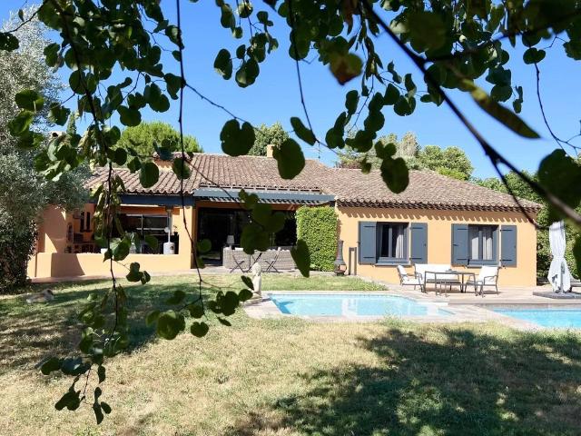 Villa de luxe de 5 pièces en vente Brignoles, Provence Alpes Côte d'Azur